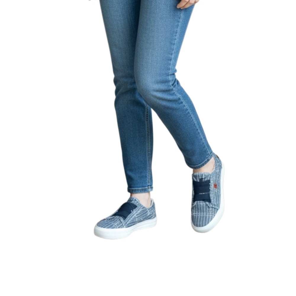 Blowfish Malibu Womens Blue White Striped Canvas Slip On Sneakers Size 6 NEW